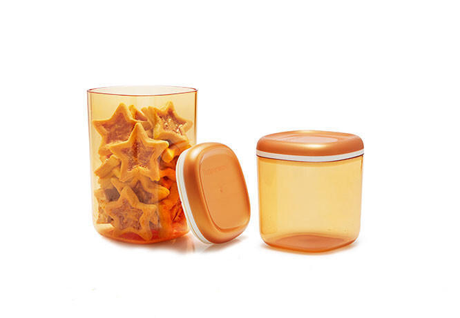 Tupperware Crystal Canister (2) 